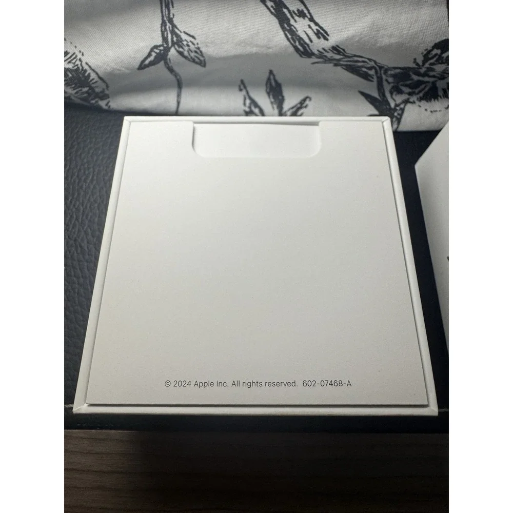 Apple AirPods 4th Generation Bluetooth with Active Noise Cancellation (BOX ONLY)